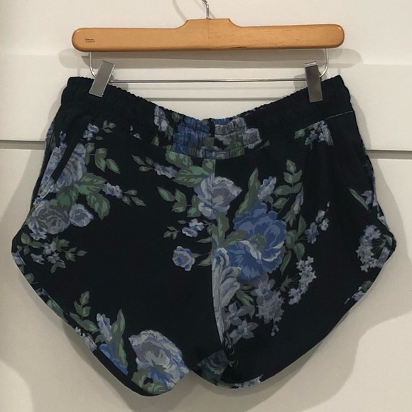 Albion Floral Running Shorts - Picture 3 of 3